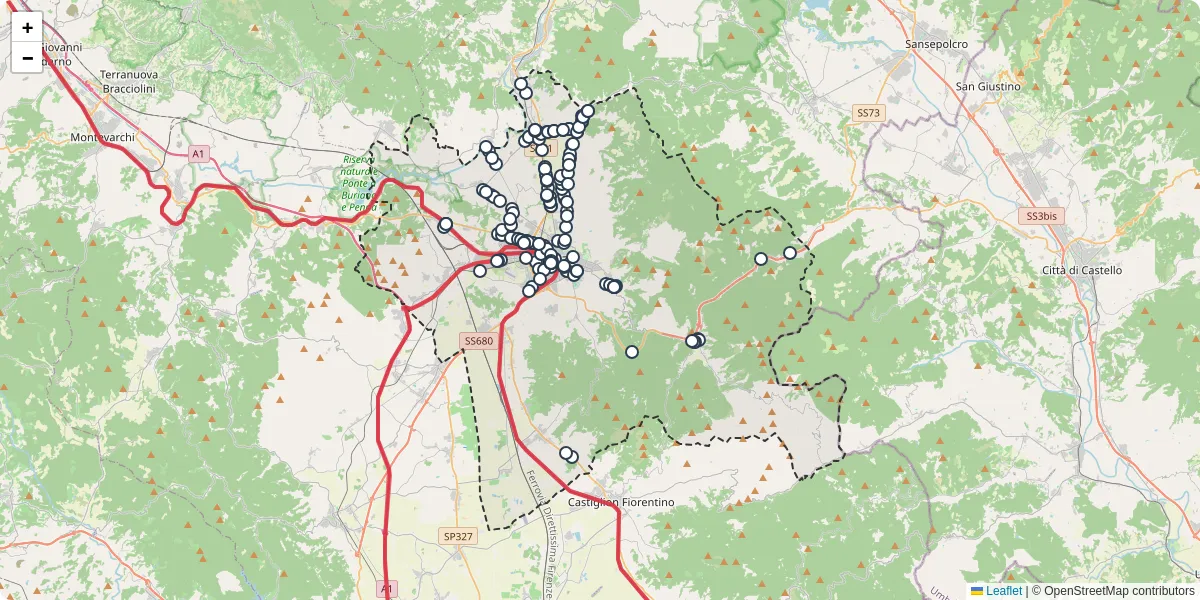 Mappa dettagliata del trasporto pubblico a Arezzo con linee autobus, tram e collegamenti