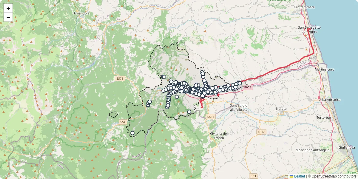 Mappa dettagliata del trasporto pubblico a Ascoli Piceno con linee autobus, tram e collegamenti