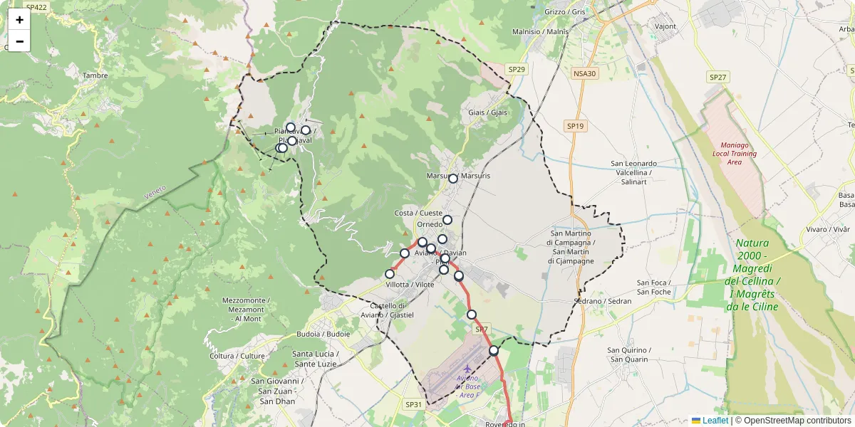 Mappa dettagliata del trasporto pubblico a Aviano / Davian con linee autobus, tram e collegamenti
