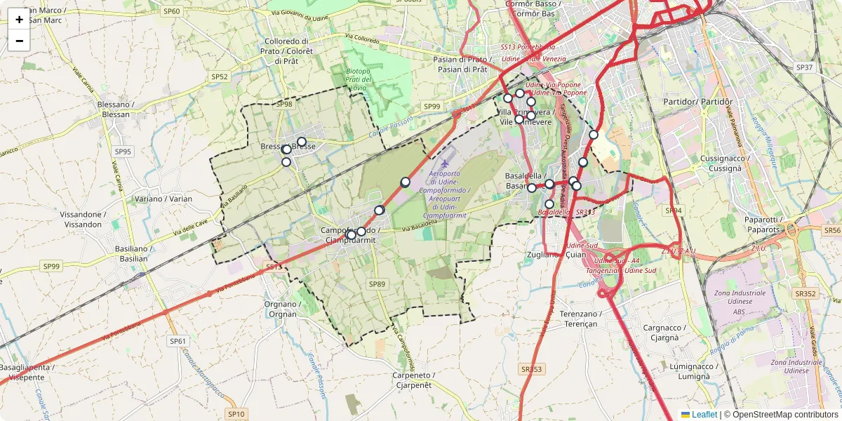 Mappa dettagliata del trasporto pubblico a Campoformido / Cjampfuarmit con linee autobus, tram e collegamenti