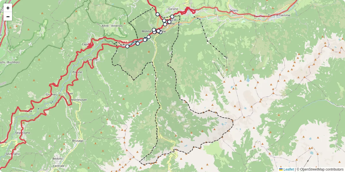 Mappa dettagliata del trasporto pubblico a Castello-Molina di Fiemme con linee autobus, tram e collegamenti