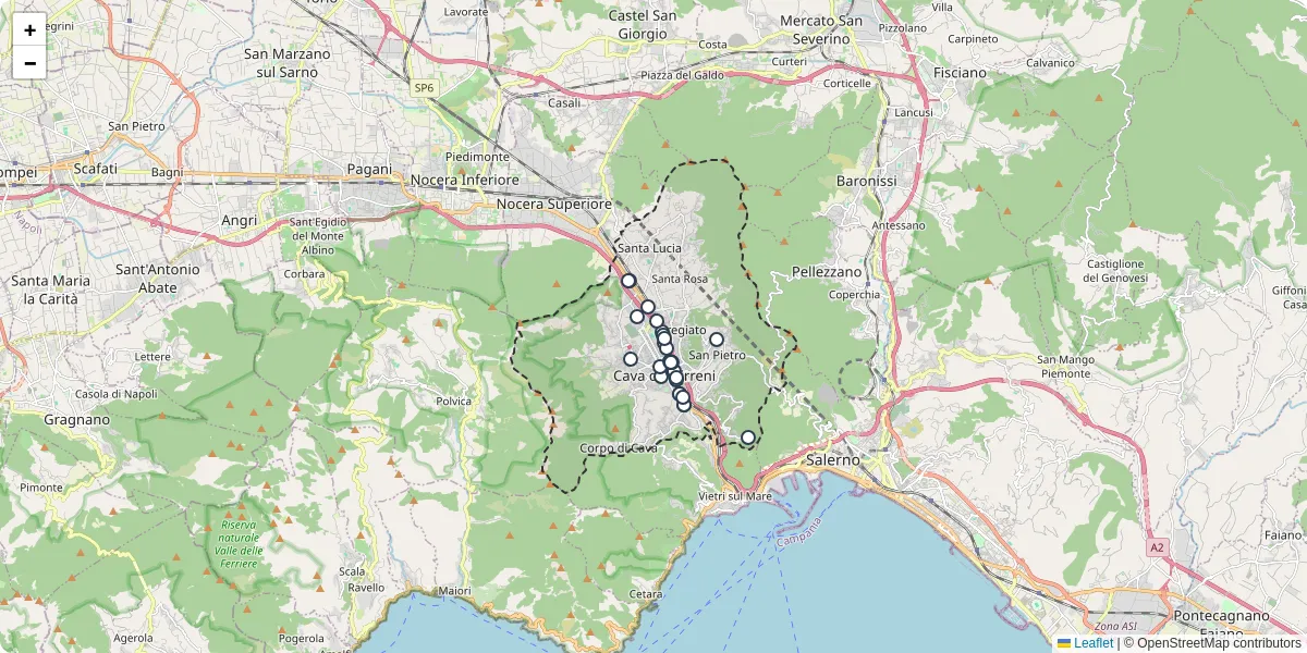Mappa dettagliata del trasporto pubblico a Cava de' Tirreni con linee autobus, tram e collegamenti