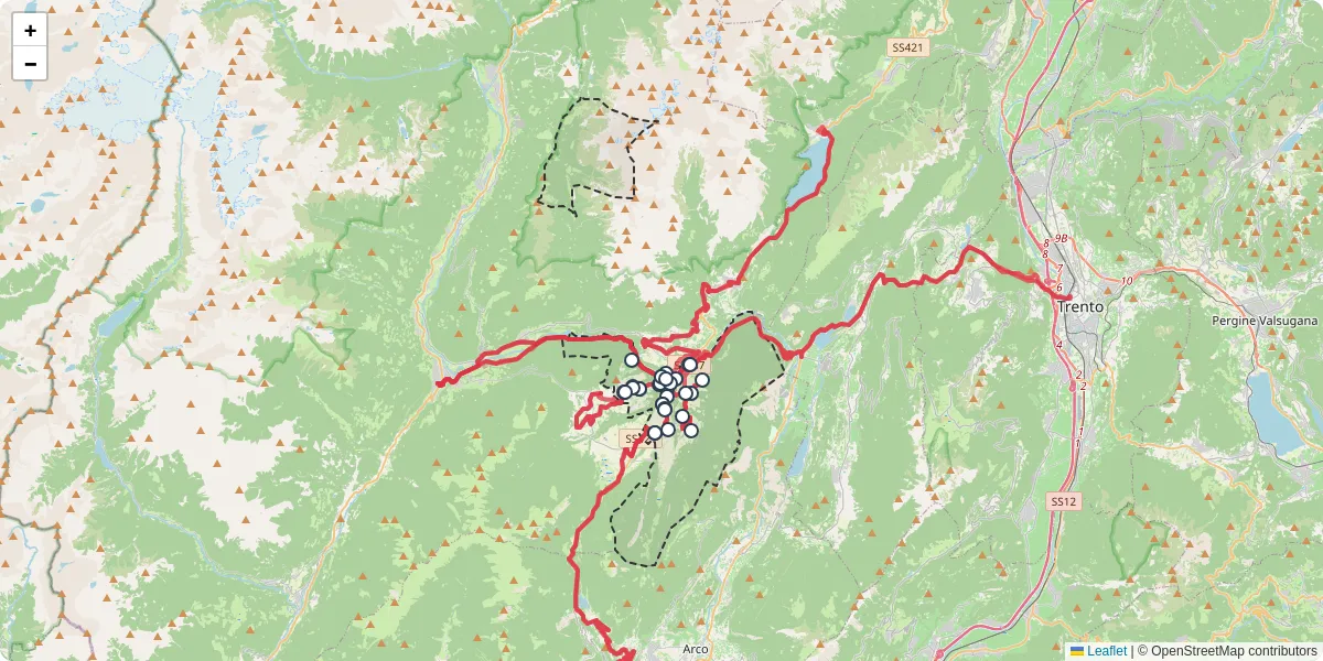 Mappa dettagliata del trasporto pubblico a Comano Terme con linee autobus, tram e collegamenti