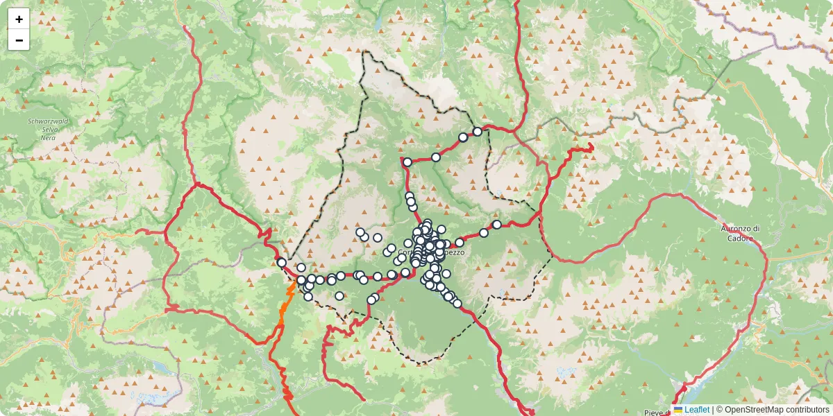 Mappa dettagliata del trasporto pubblico a Cortina d'Ampezzo con linee autobus, tram e collegamenti