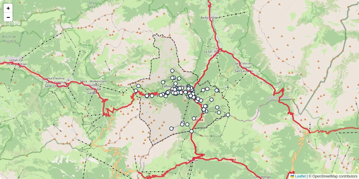 Mappa dettagliata del trasporto pubblico a Corvara in Badia - Corvara con linee autobus, tram e collegamenti