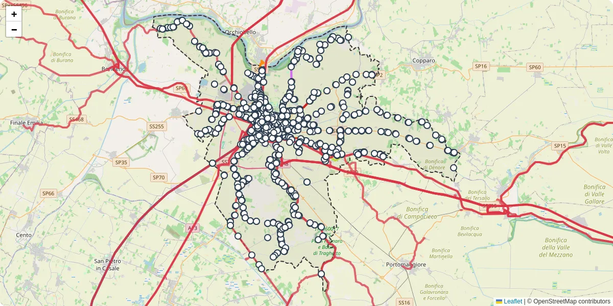 Mappa dettagliata del trasporto pubblico a Ferrara con linee autobus, tram e collegamenti