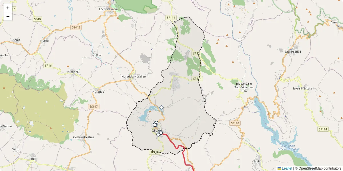 Mappa dettagliata del trasporto pubblico a Ìsili/Isili con linee autobus, tram e collegamenti