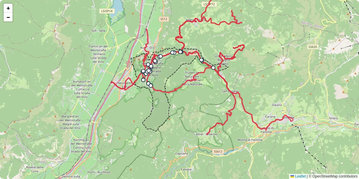 Mappa dettagliata del trasporto pubblico a Montan an der Weinstraße - Montagna sulla Strada del Vino con linee autobus, tram e collegamenti