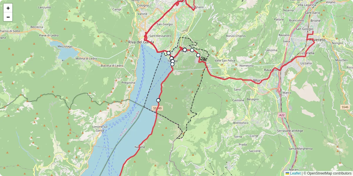 Mappa dettagliata del trasporto pubblico a Nago-Torbole con linee autobus, tram e collegamenti