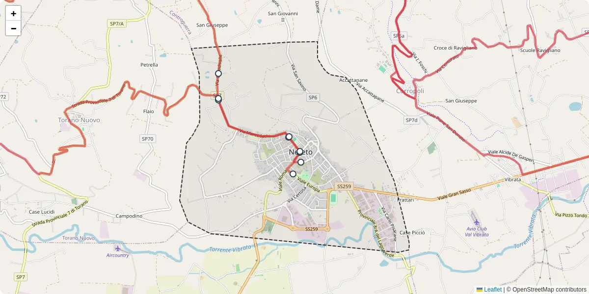 Mappa dettagliata del trasporto pubblico a Nereto con linee autobus, tram e collegamenti