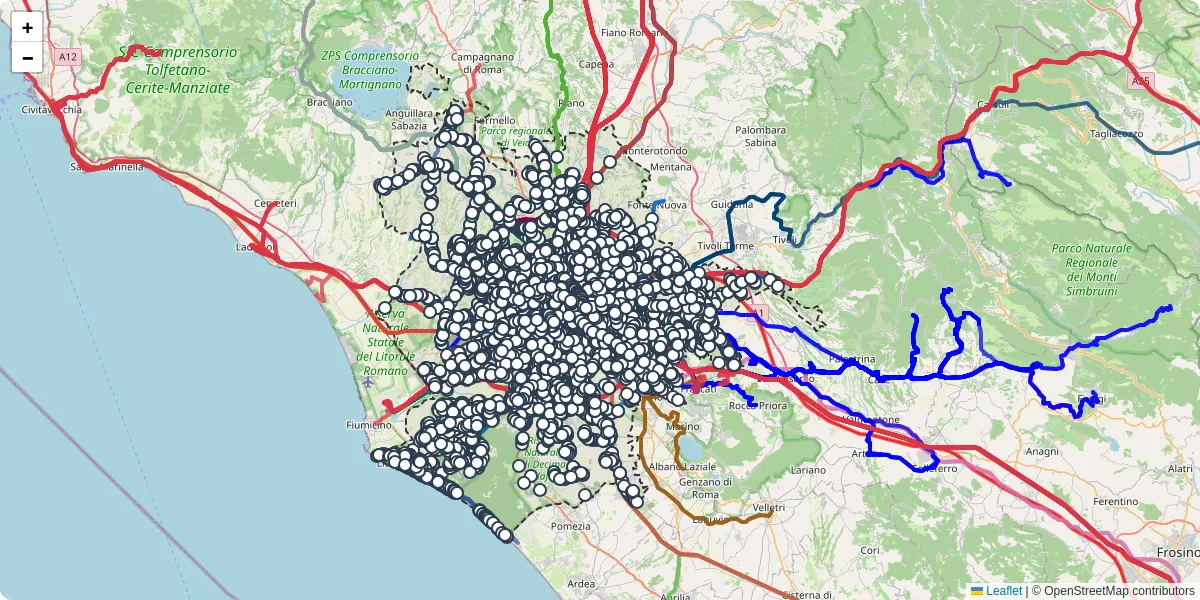 Mappa dettagliata del trasporto pubblico a Roma con linee autobus, tram e collegamenti