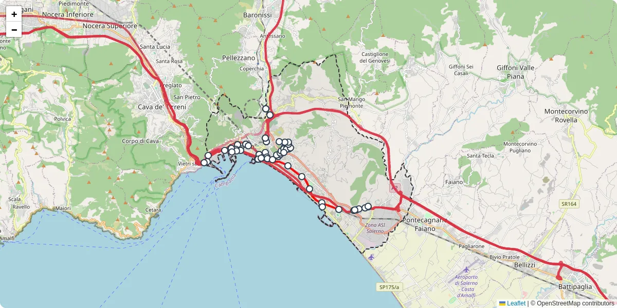 Mappa dettagliata del trasporto pubblico a Salerno con linee autobus, tram e collegamenti