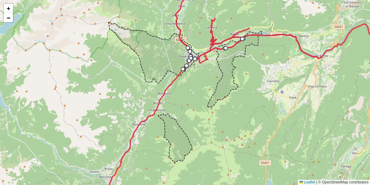 Mappa dettagliata del trasporto pubblico a Tione di Trento con linee autobus, tram e collegamenti