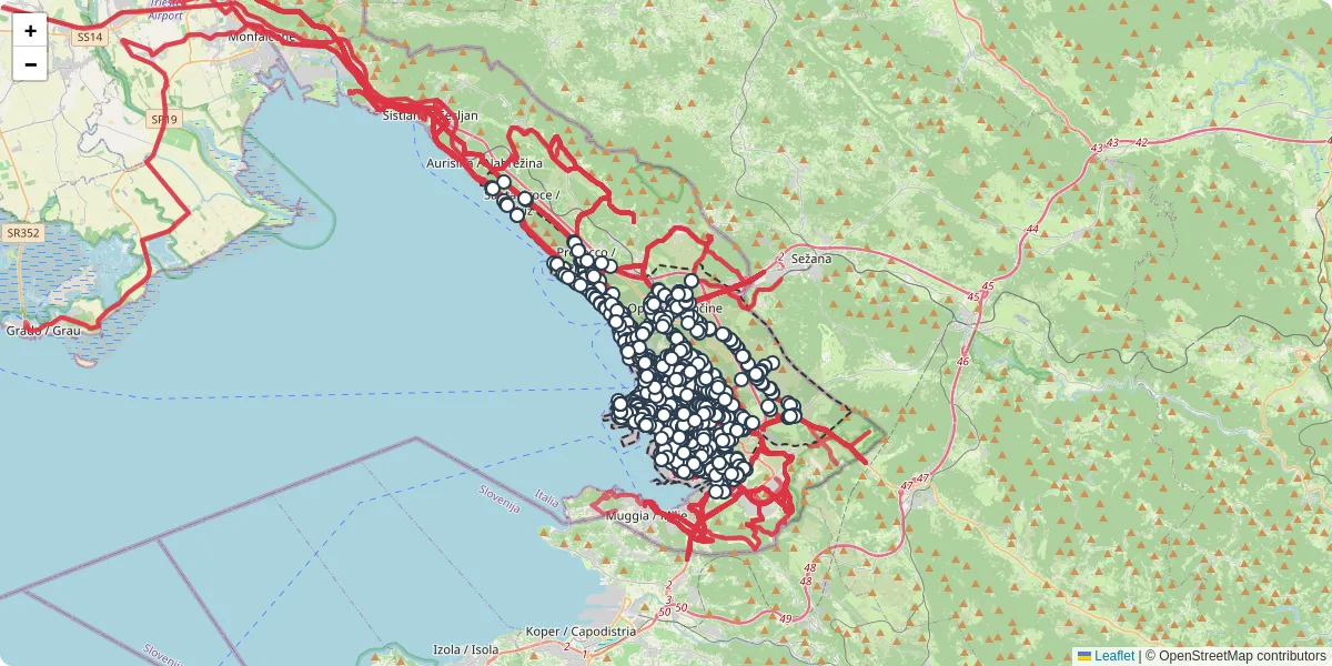 Mappa dettagliata del trasporto pubblico a Trieste con linee autobus, tram e collegamenti