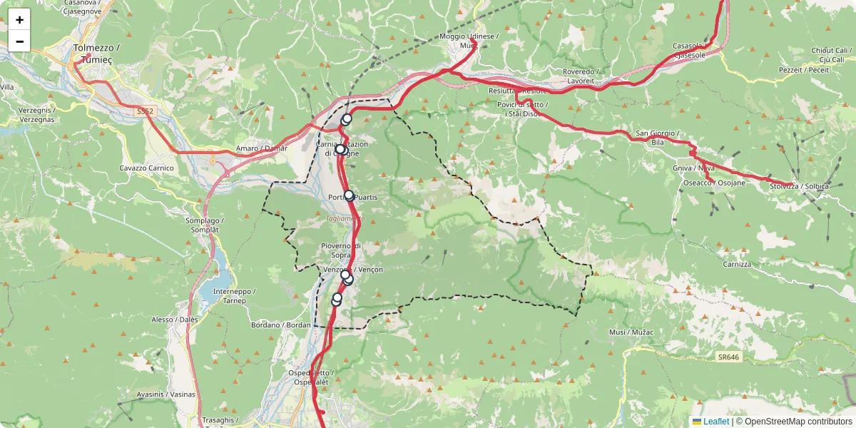 Mappa dettagliata del trasporto pubblico a Venzone / Vençon con linee autobus, tram e collegamenti