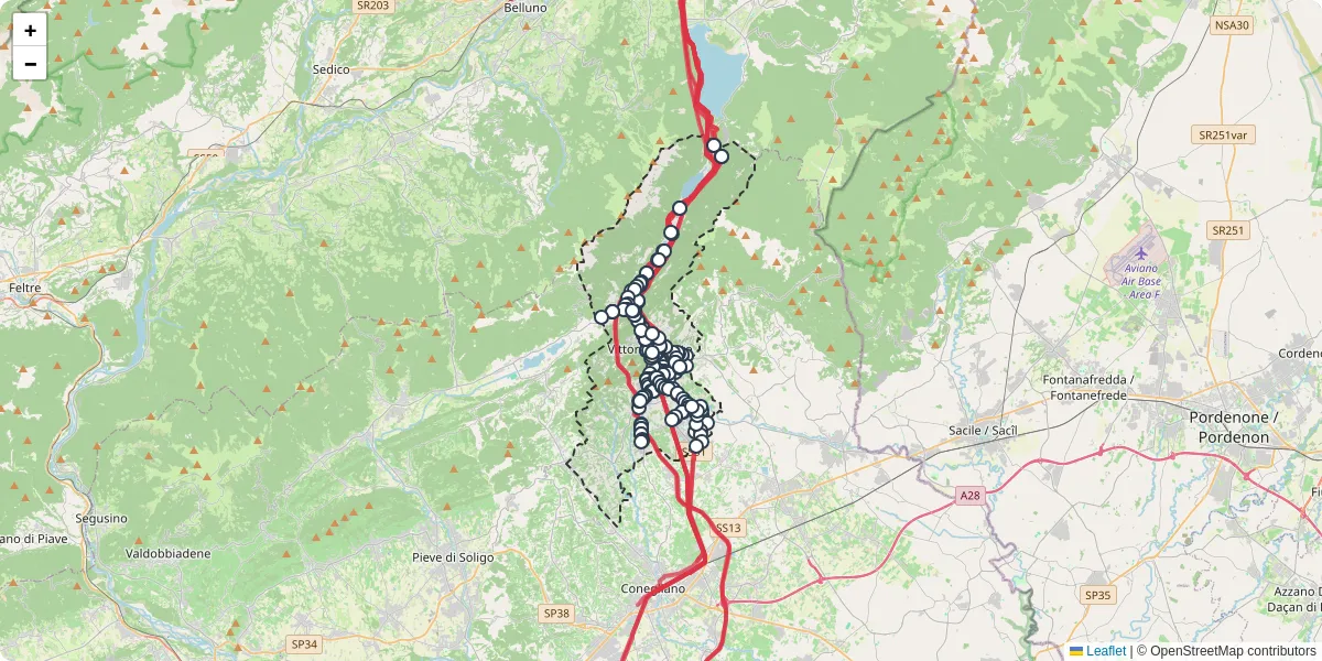 Mappa dettagliata del trasporto pubblico a Vittorio Veneto con linee autobus, tram e collegamenti
